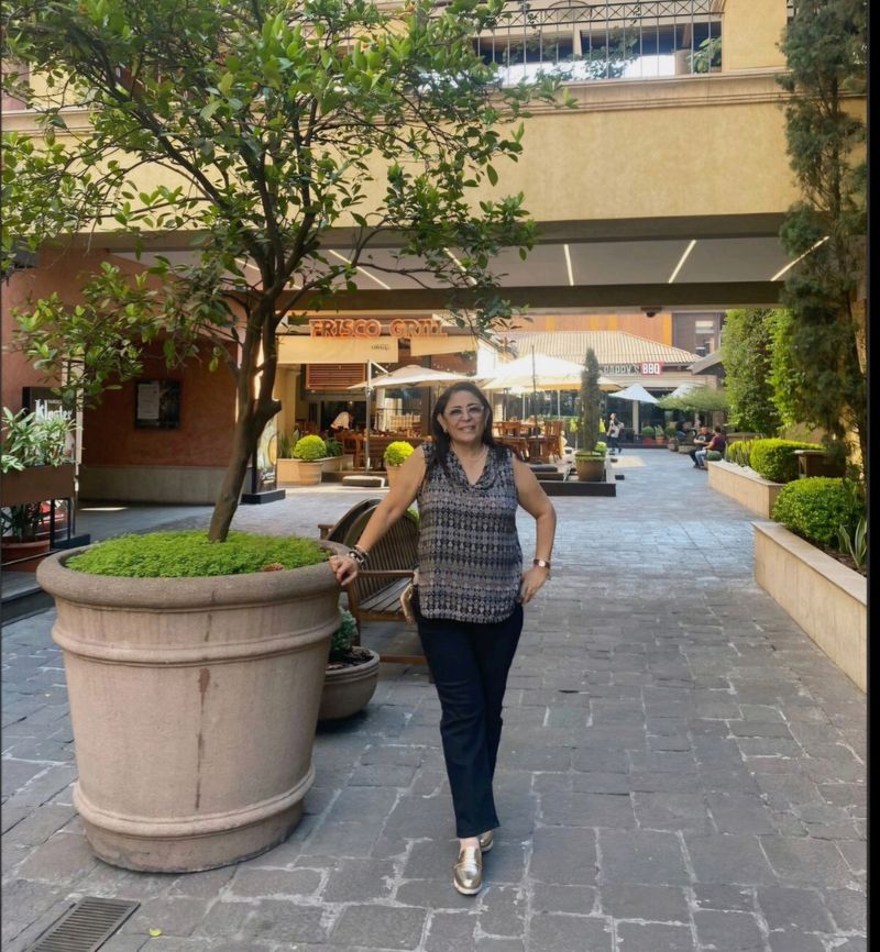 Lisette Jauregui, 60