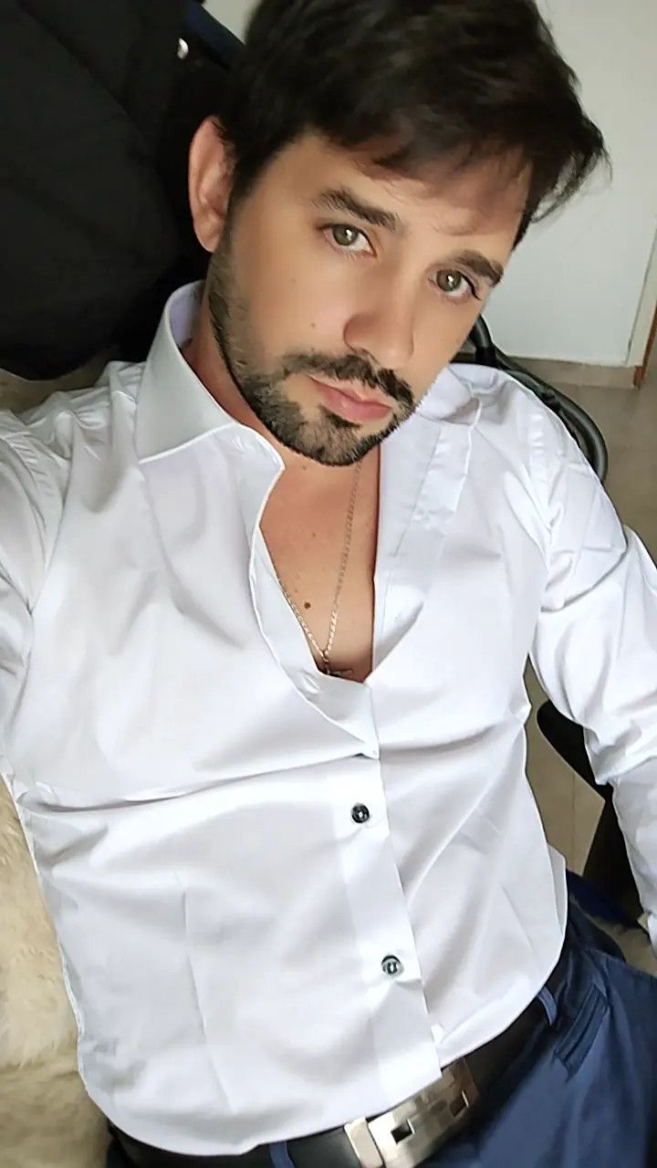 Juan, 39