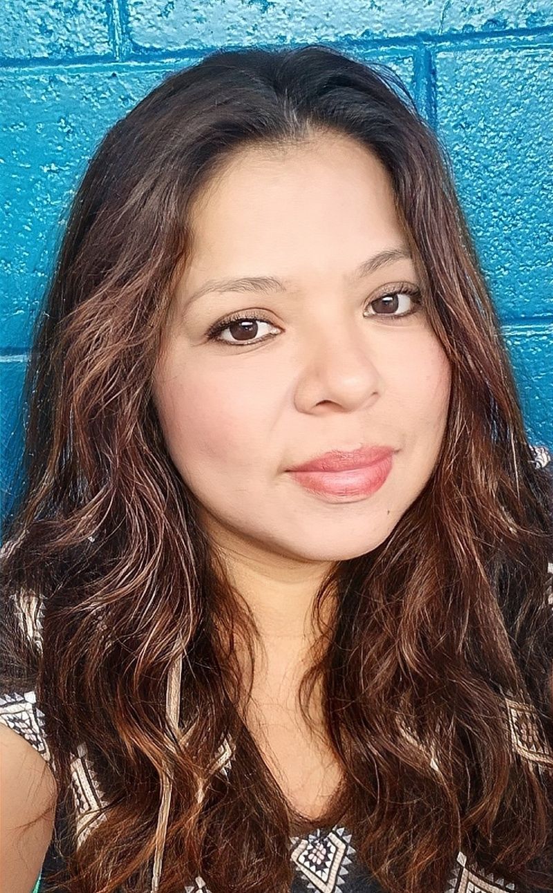 Elizabeth, 43