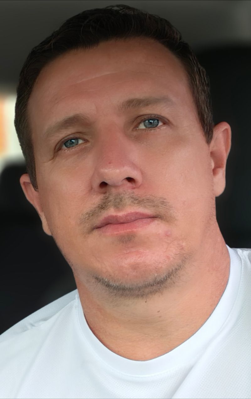 Carlinhos, 44