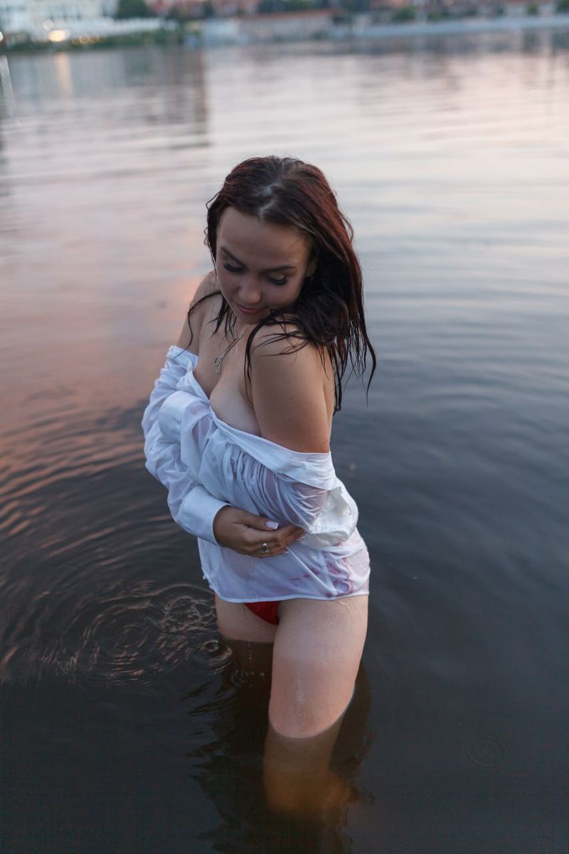 Олександра, 25