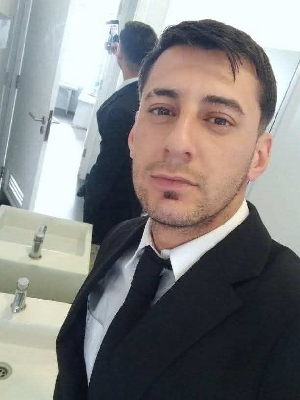 Enzo, 29