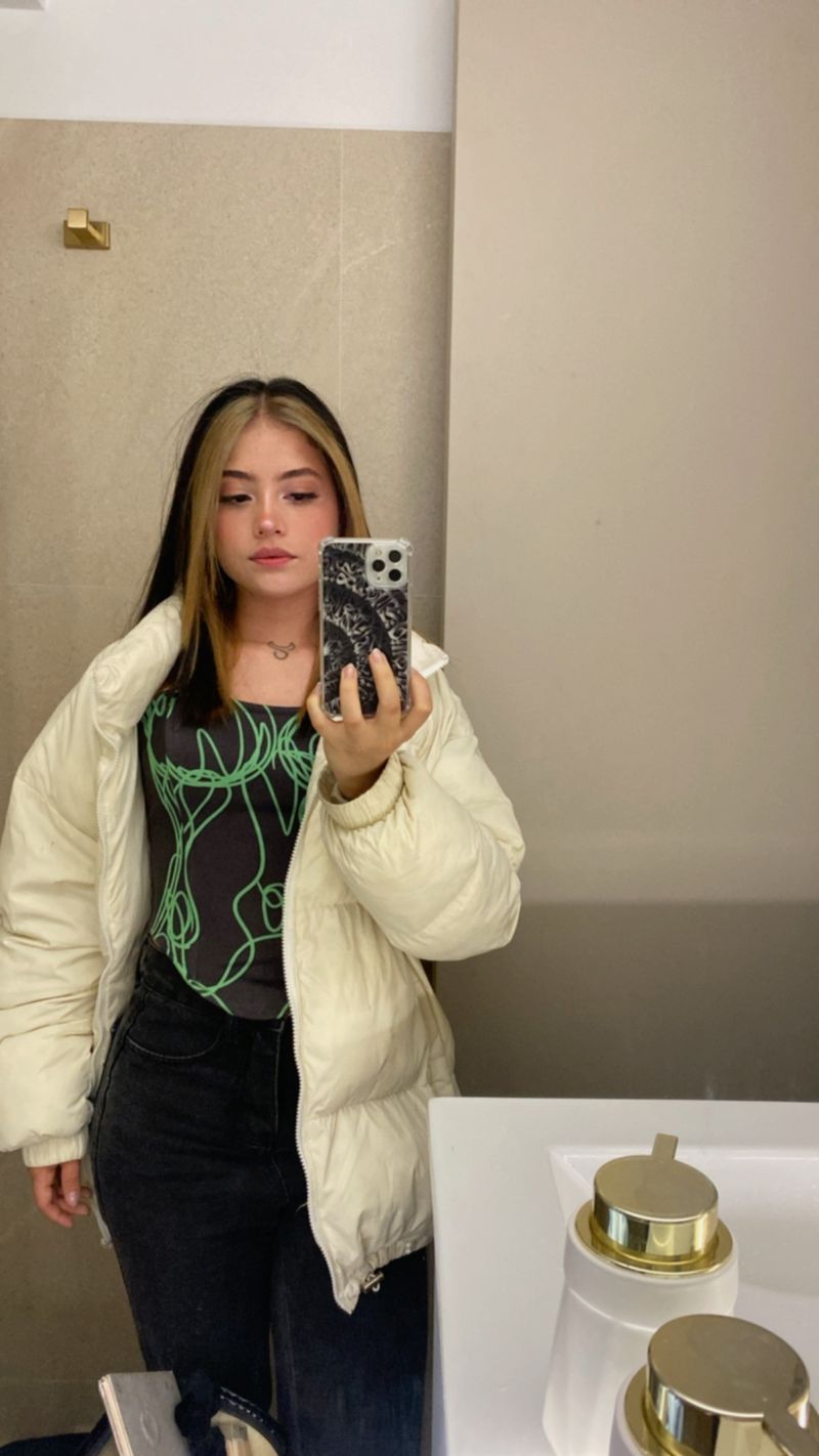 Darlin, 23