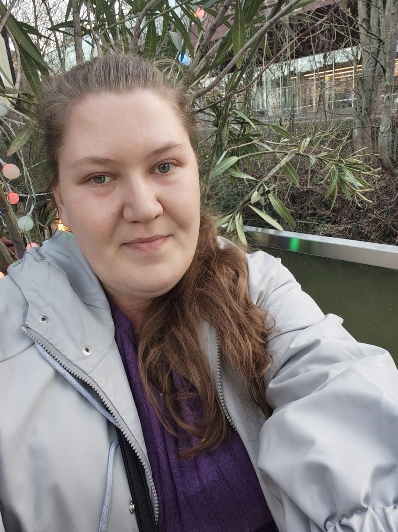 Aleksandra, 29