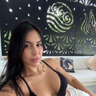 Briana, 28
