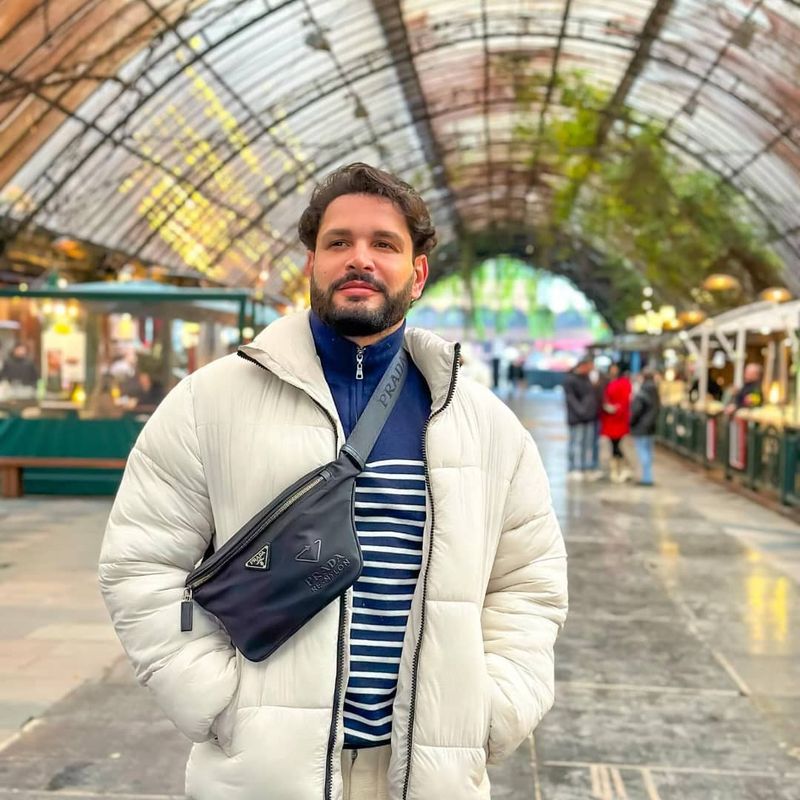 Martin Scott, 42