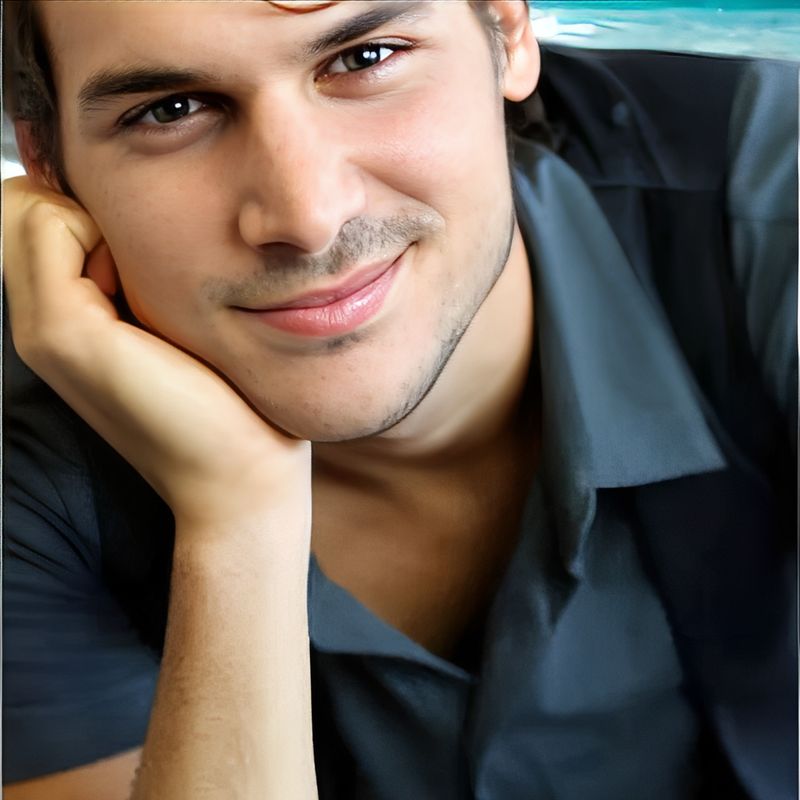 Sebastian, 39