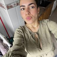 Isabel, 20