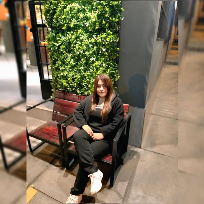 Alison, 30