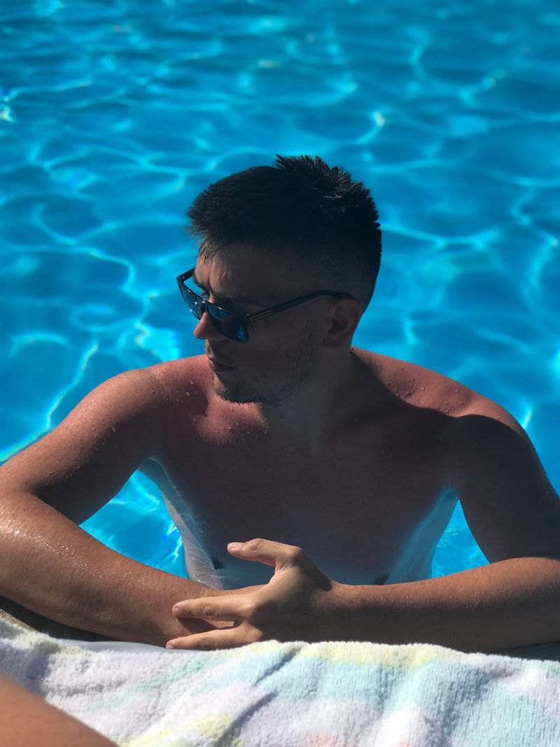 Artem, 29