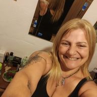 Claudia, 49