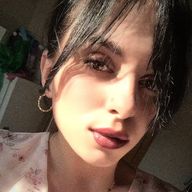 Diana, 24