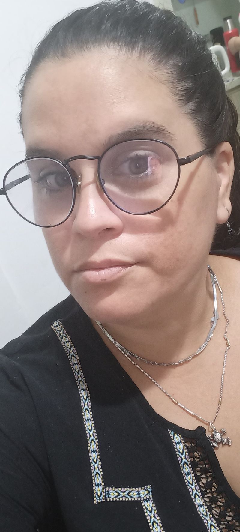 Laura, 41
