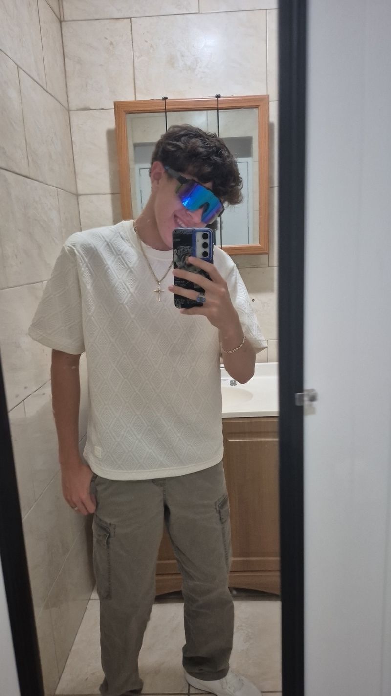 Cano, 18