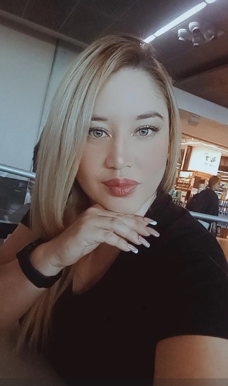 Karen, 31