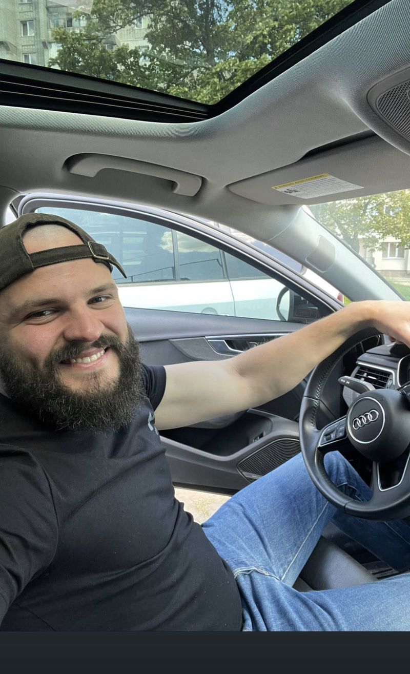 Victor, 29