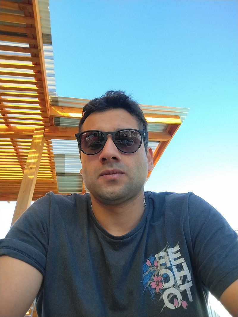 Edu, 35