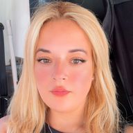 Agustina, 31