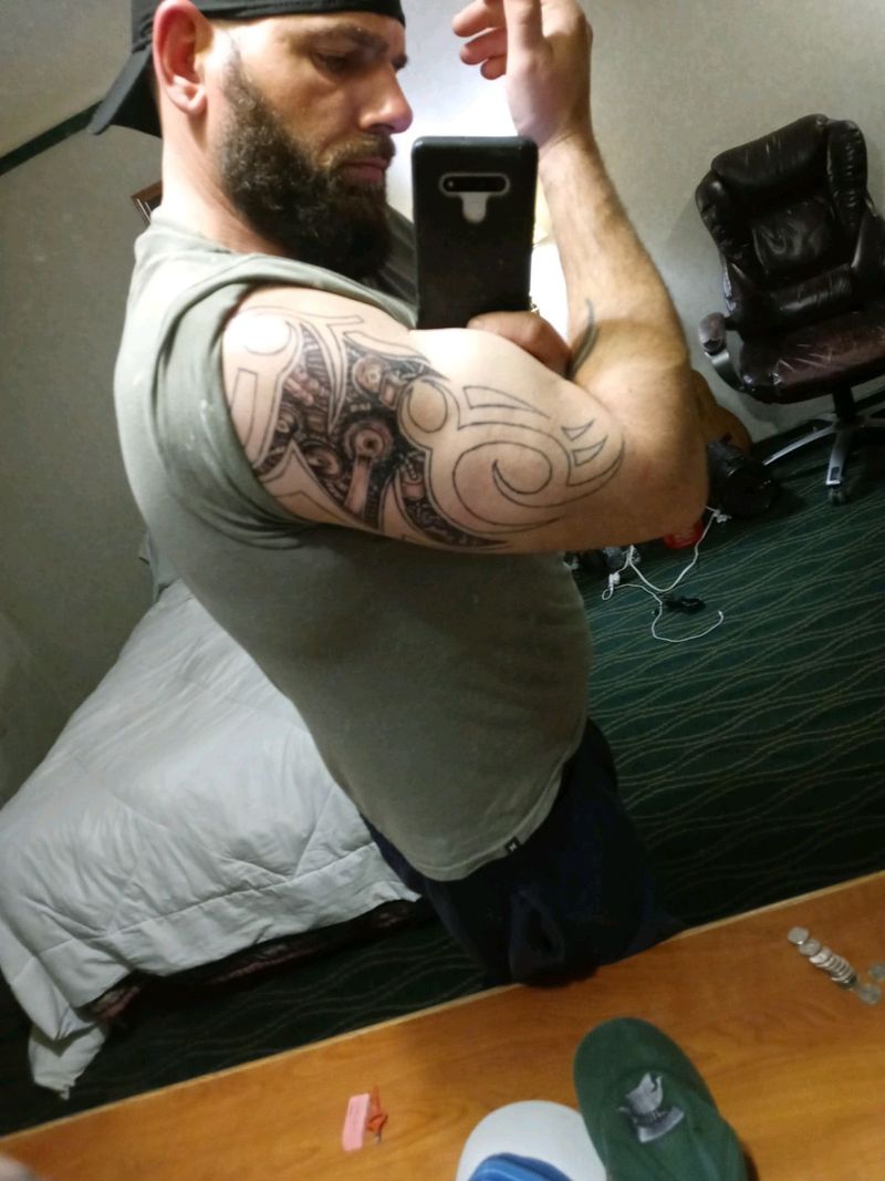 Chris, 43