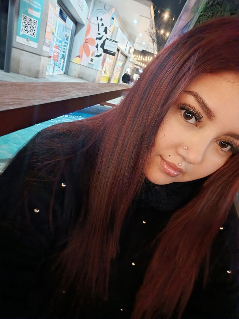 Alison, 26