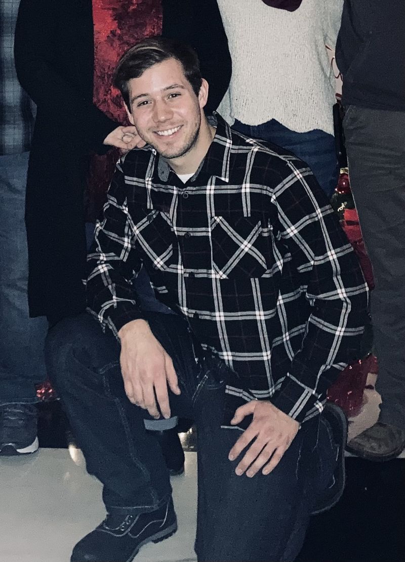 Nik, 26