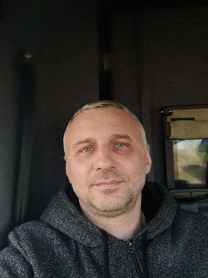 Андрей, 46