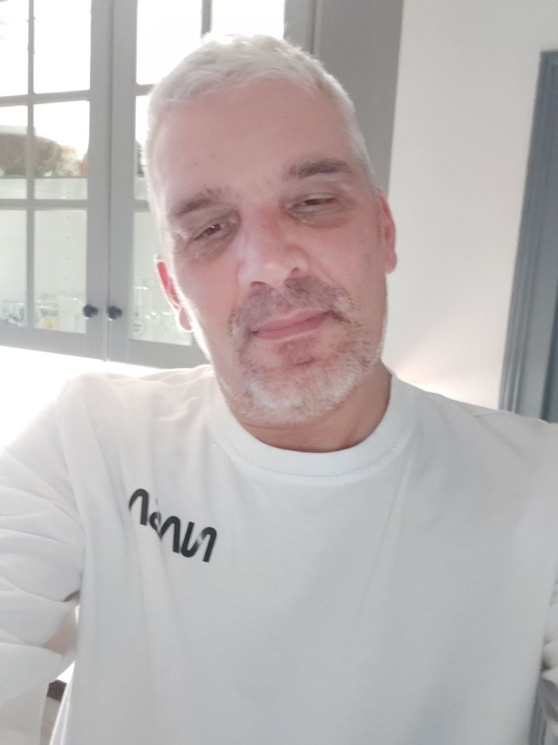 Sylvain, 58