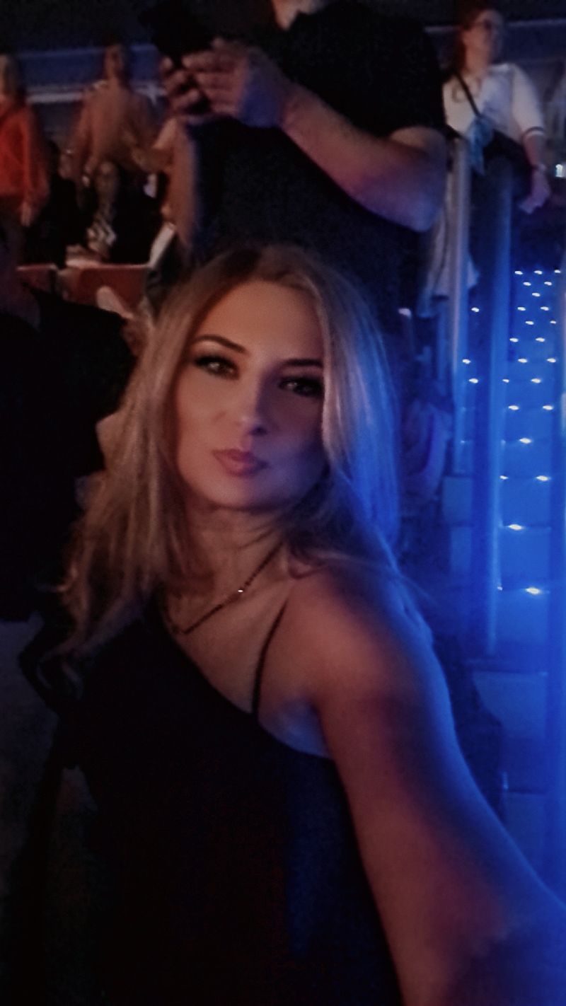 Agnes, 39