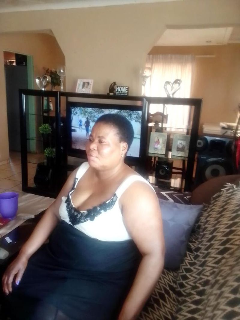 Maake Selly, 60