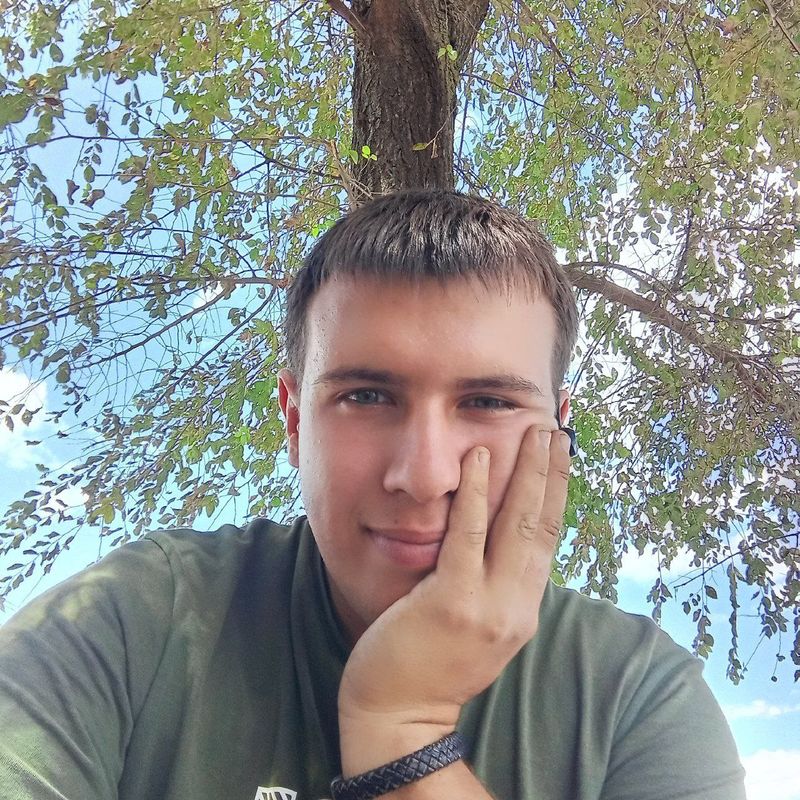 Kiber, 21