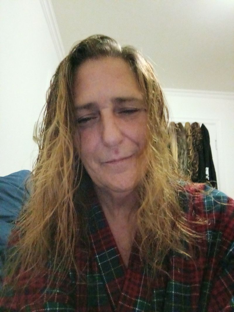 Isabelle, 55