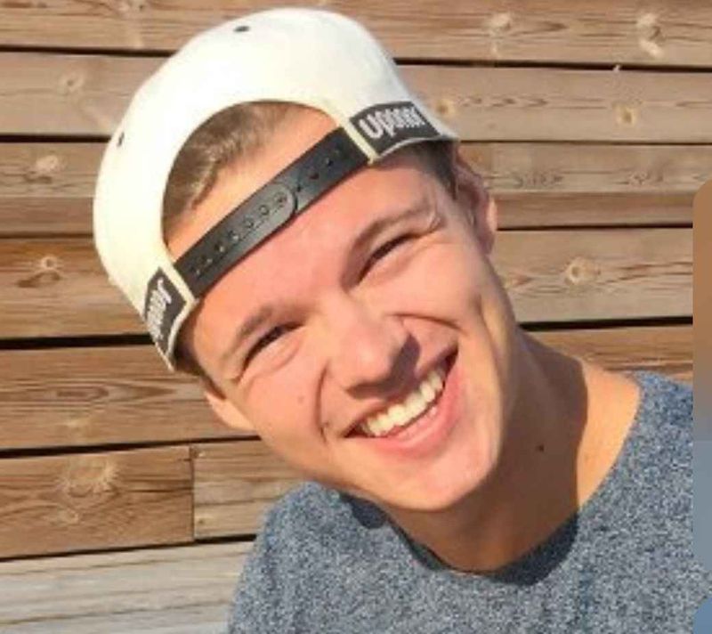 Magnus, 29