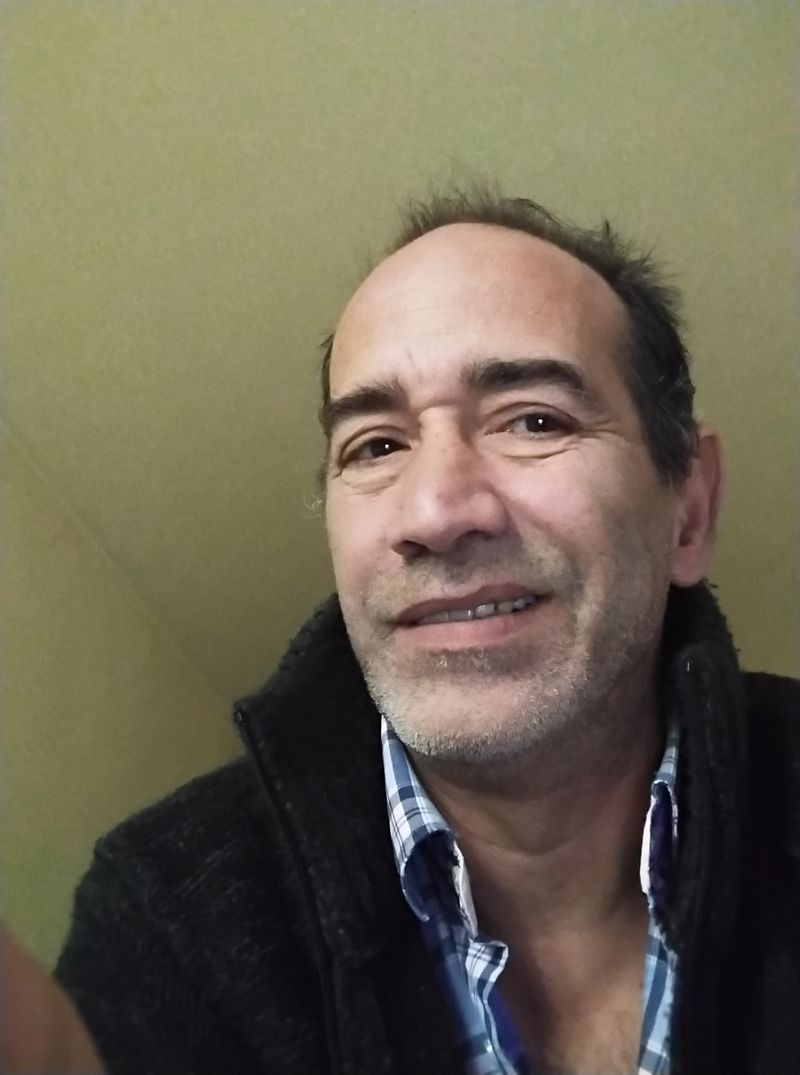 Francisco, 53