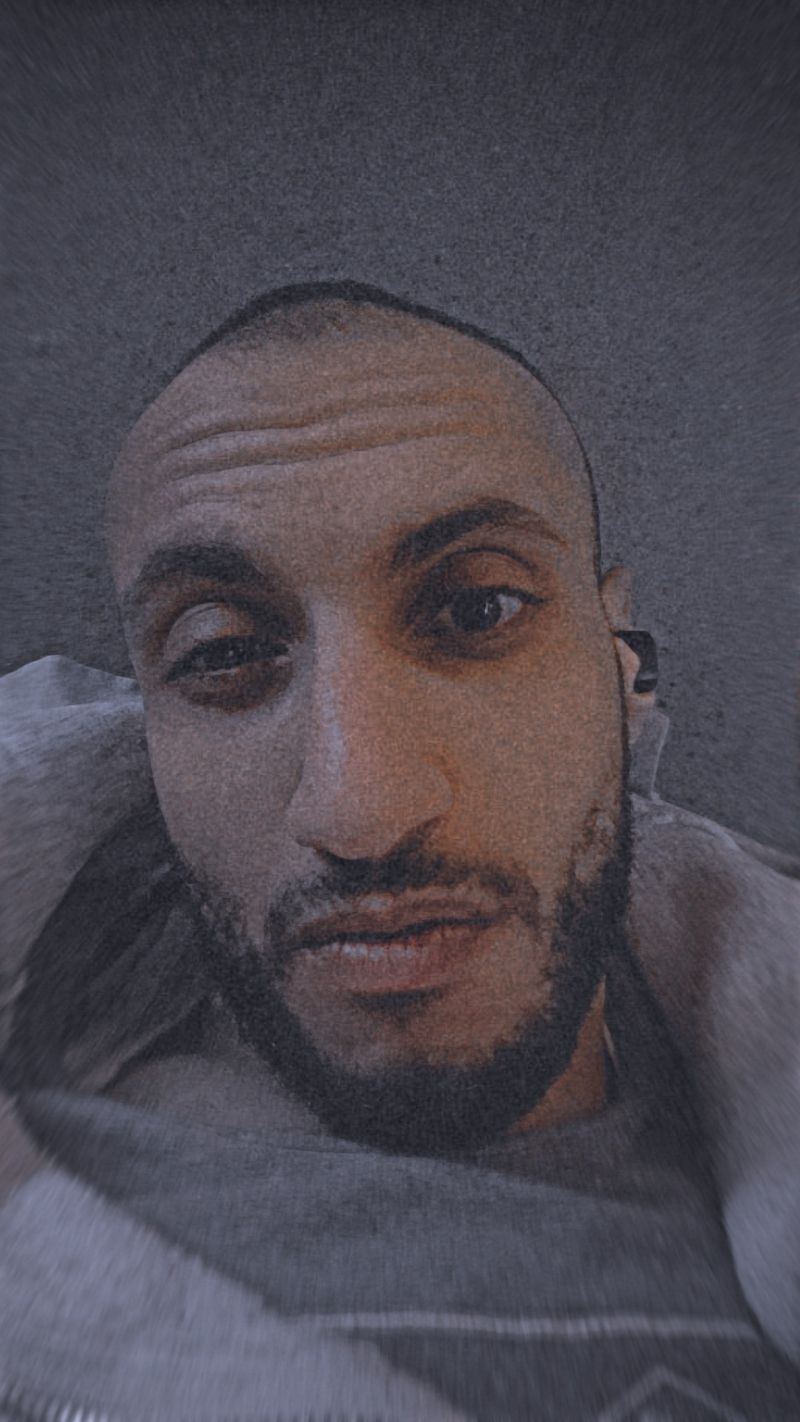 Momo, 26