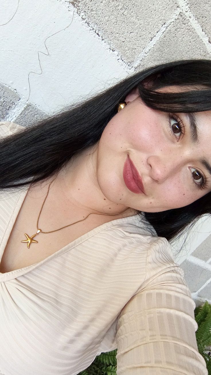 Annelisse, 30