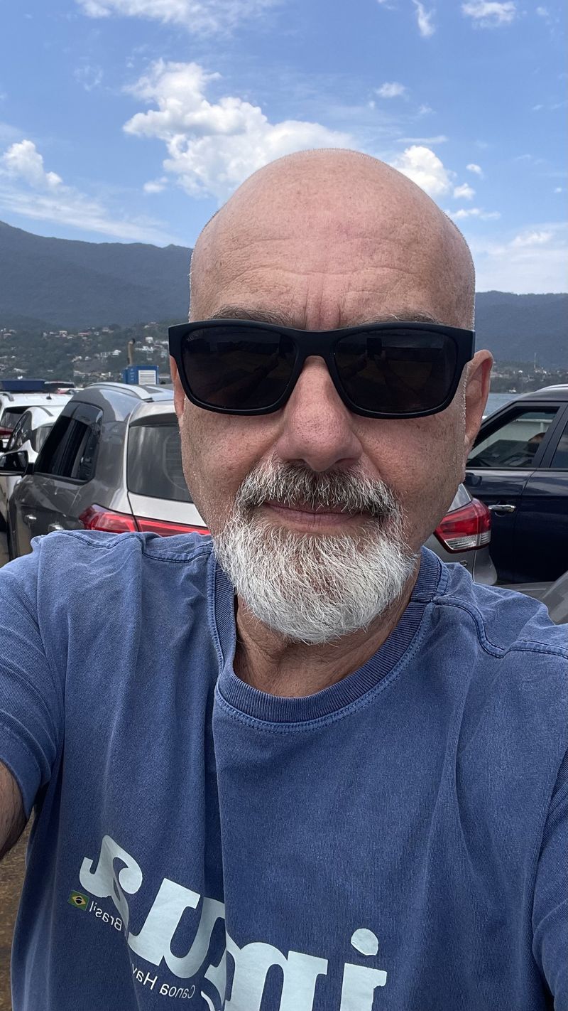 Bob, 64