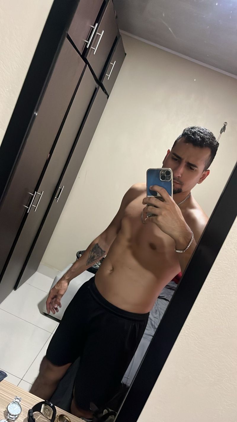Javier, 26