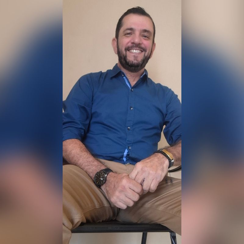 Roy, 55