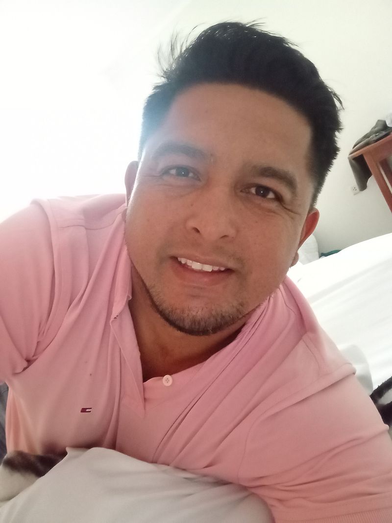Julian, 36