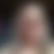 Vanessa, 44