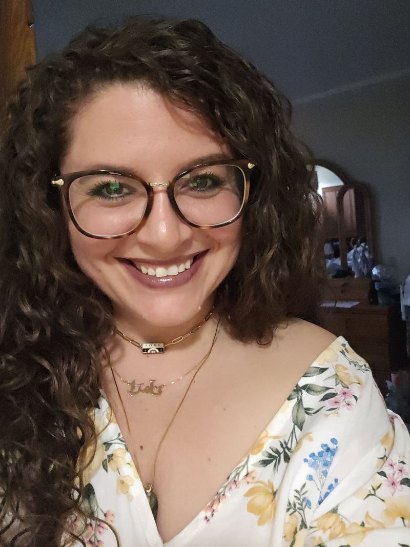 Tamara, 37