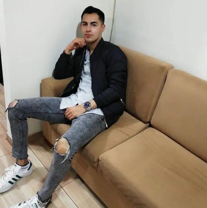 Daniel, 27