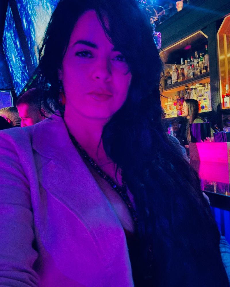 Violeta, 30