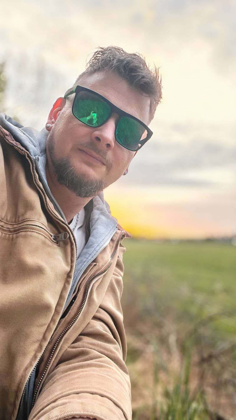 Kamil, 42
