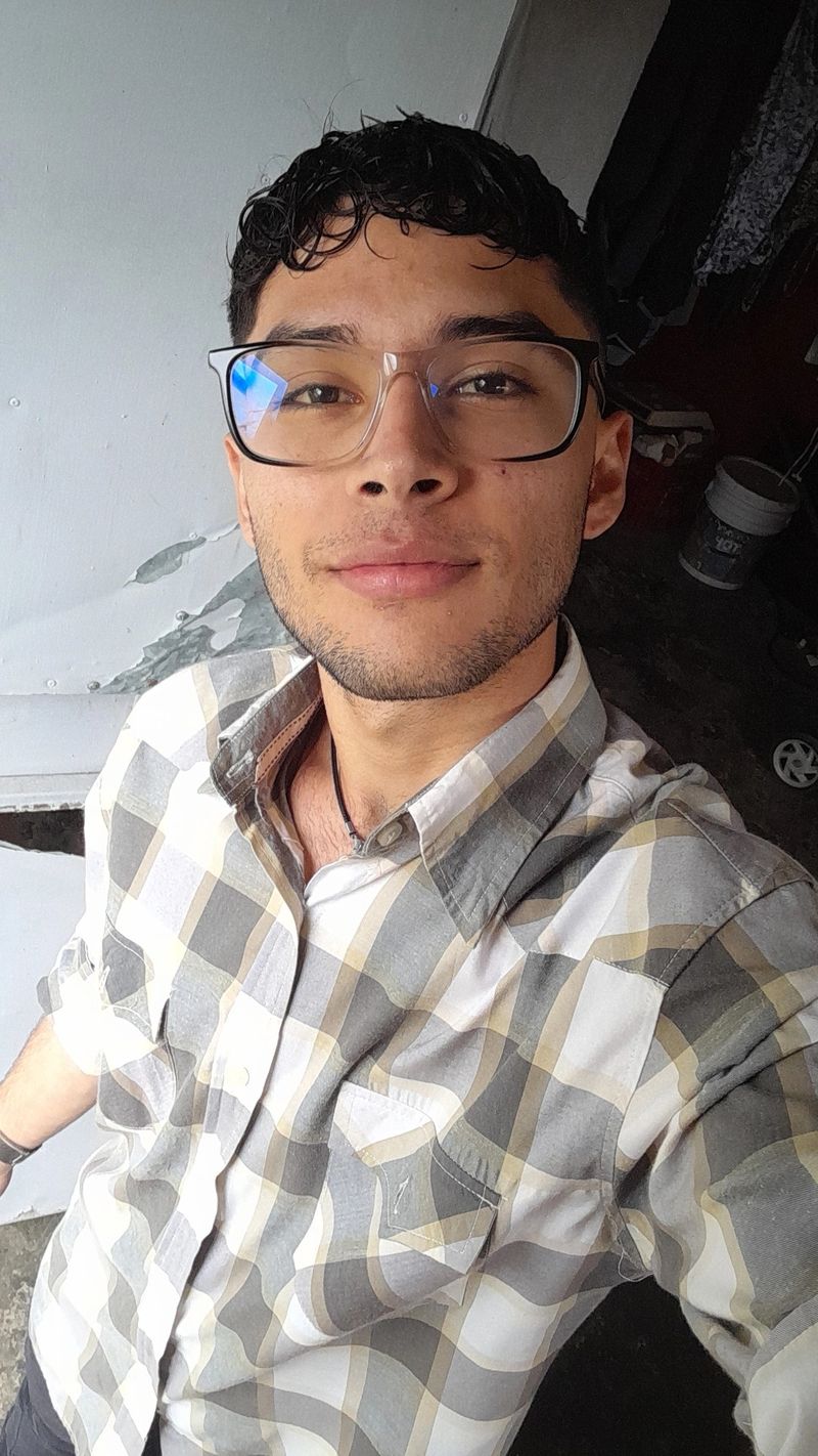 Jose, 20