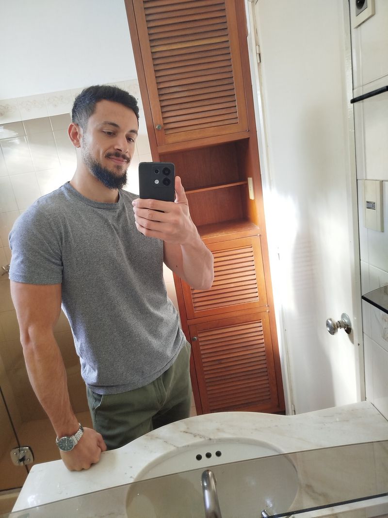 Nico, 31