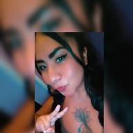 Nicole, 24