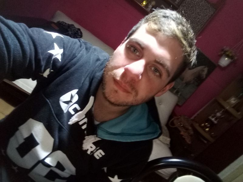 Pablo, 28