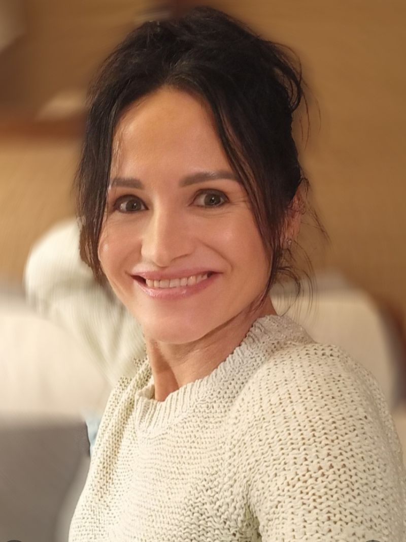 Paulina, 47
