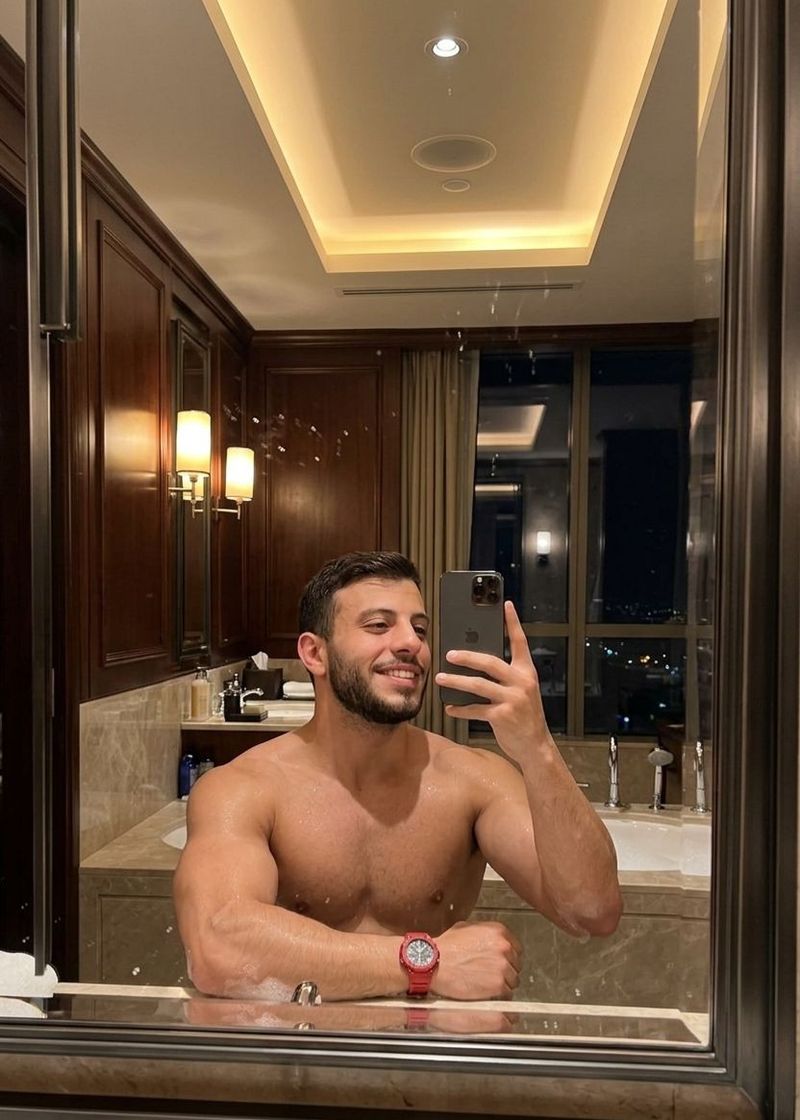 Ozan, 33